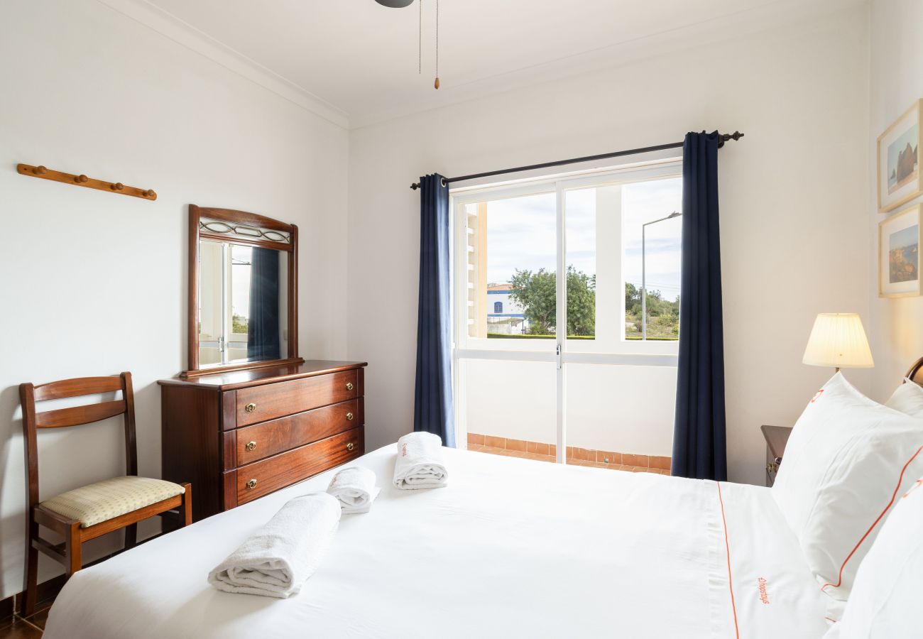 Apartamento em Portimão - Portimão Areias do Vau - by Hopstays