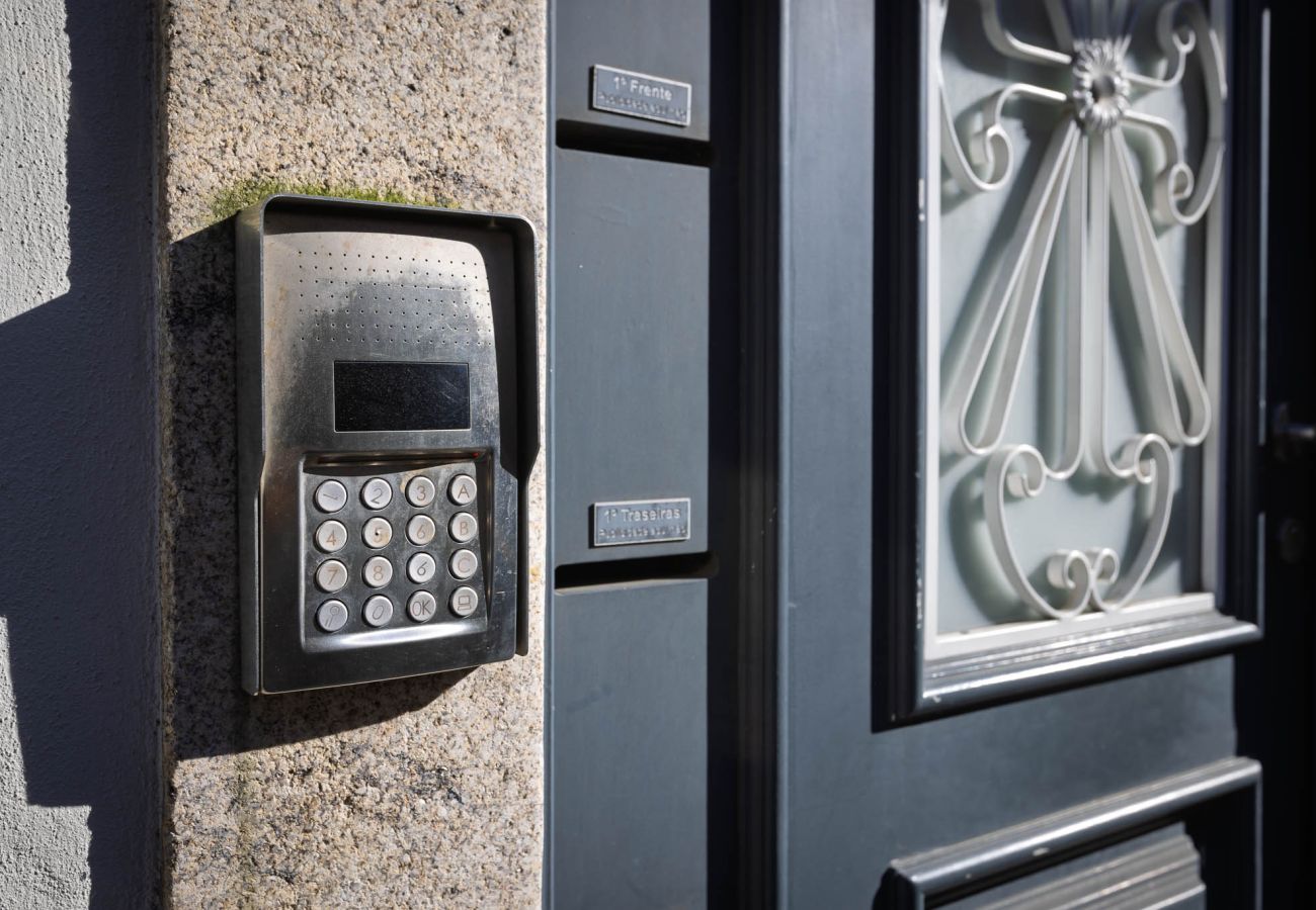 Apartamento em Porto - Oporto Tiles Mezzanine by Hopstays | Marquês