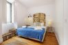 Apartamento em Lisbon - Casa do Castelo: Uma Joia no 1º Andar no Centro de Arroios
