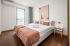 Apartamento em Porto - Apartamento com varanda • Centro do Porto • 500m do metro