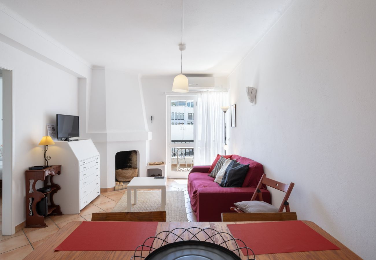 Apartment in Albufeira - Hopstays - Albufeira Casa de Zanão 1