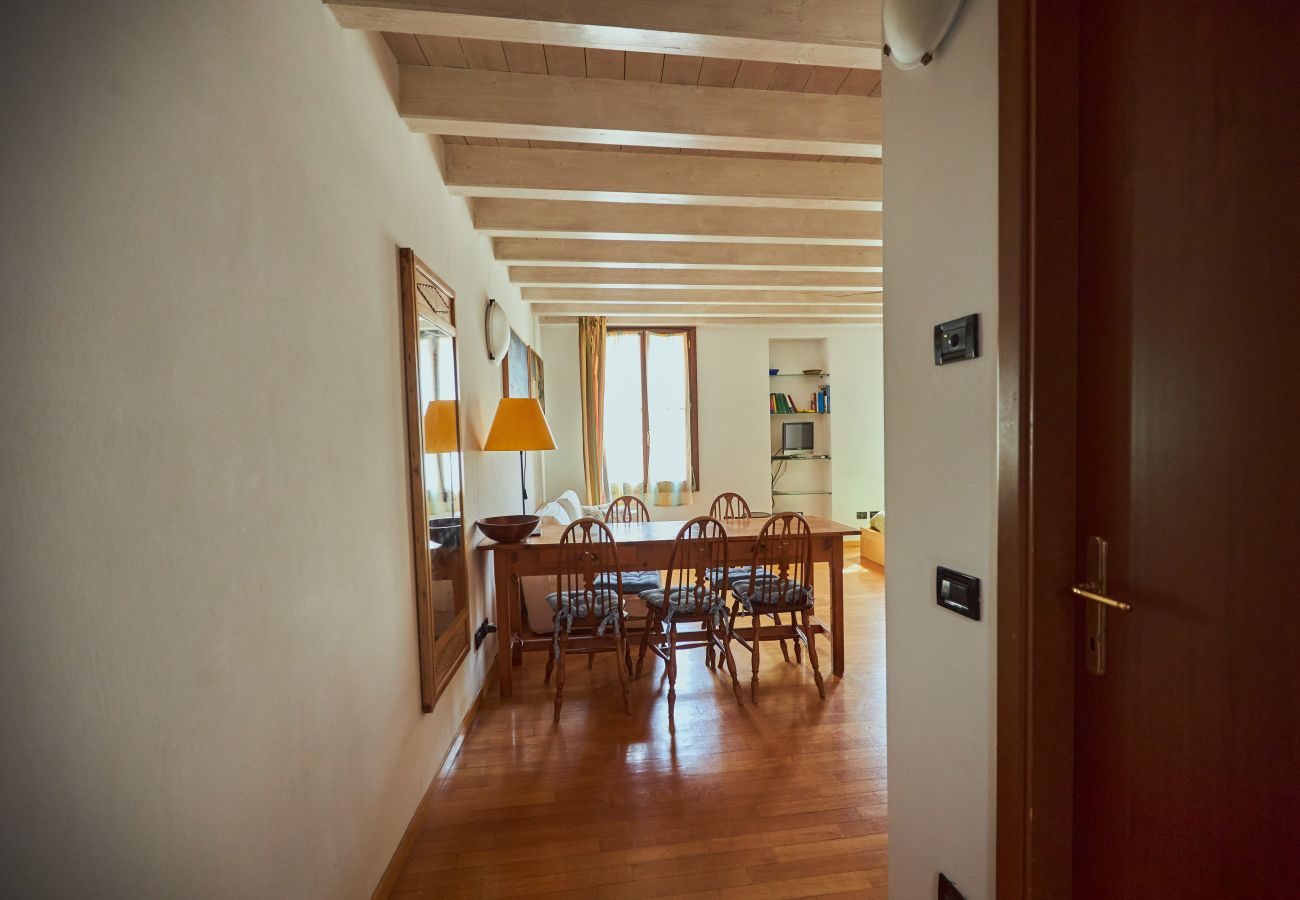 Apartment in Bassano del Grappa - Flat within the Ancient Walls in the City Center