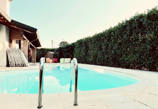 House in Romano d´Ezzelino - Villa with swimming pool and games room