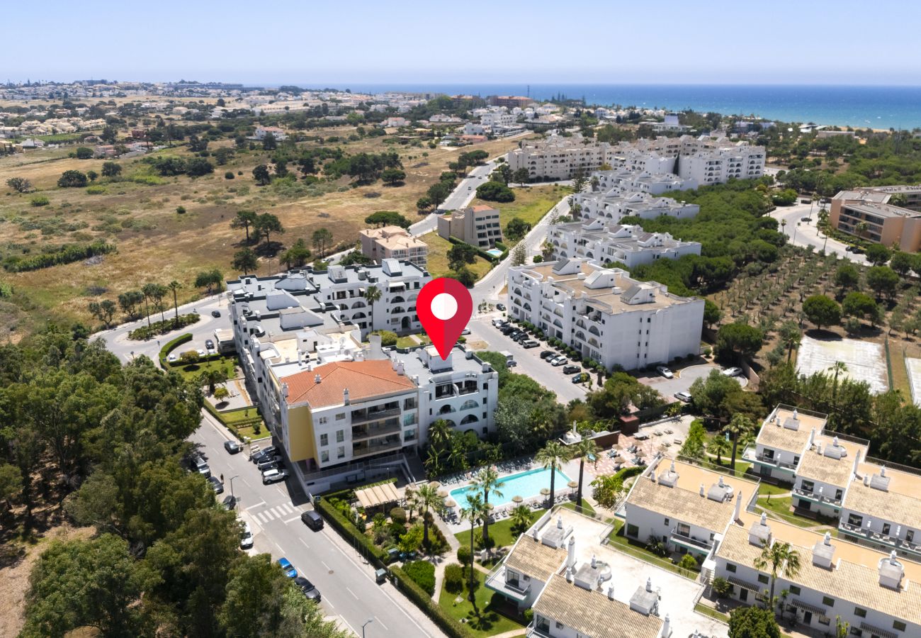 Apartment in Albufeira - Albufeira Salgados Sailor by Hopstays | Balcony
