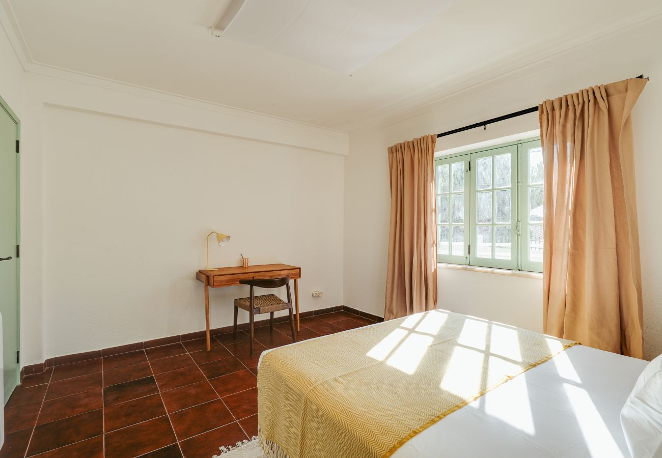 House in Almada - Charneca Caparica I Casa Rei - Hopstays