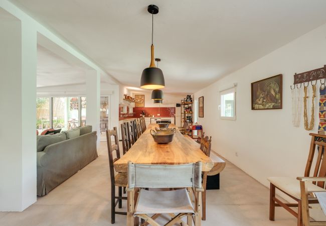 Rent by room in Palmela - Hopstays - Guest house - Quinta de Zanao  Rent by room in Palmela - Hopstays - Guest house - Quinta de Zanao