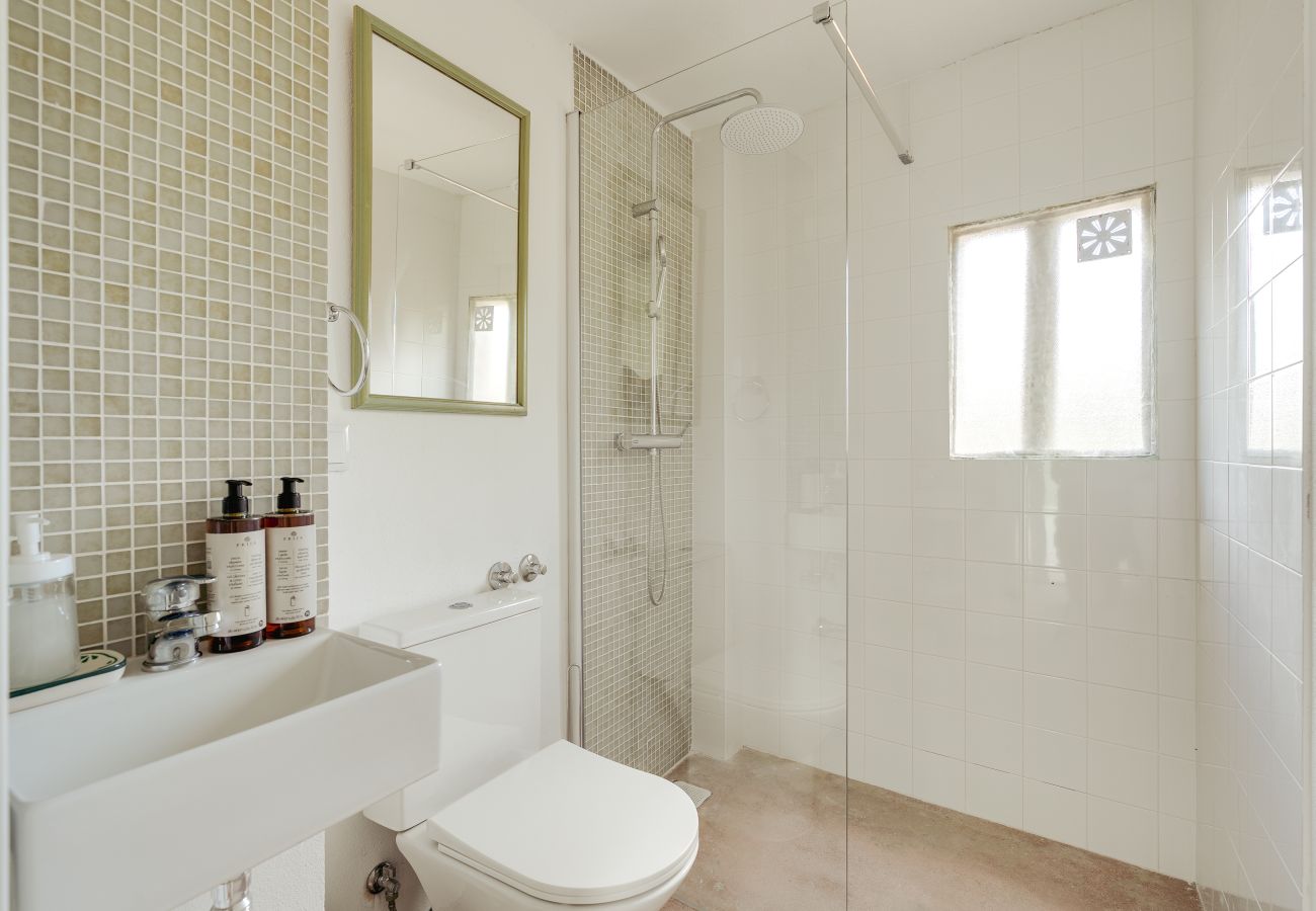 Rent by room in Palmela - 08.03 Shared property