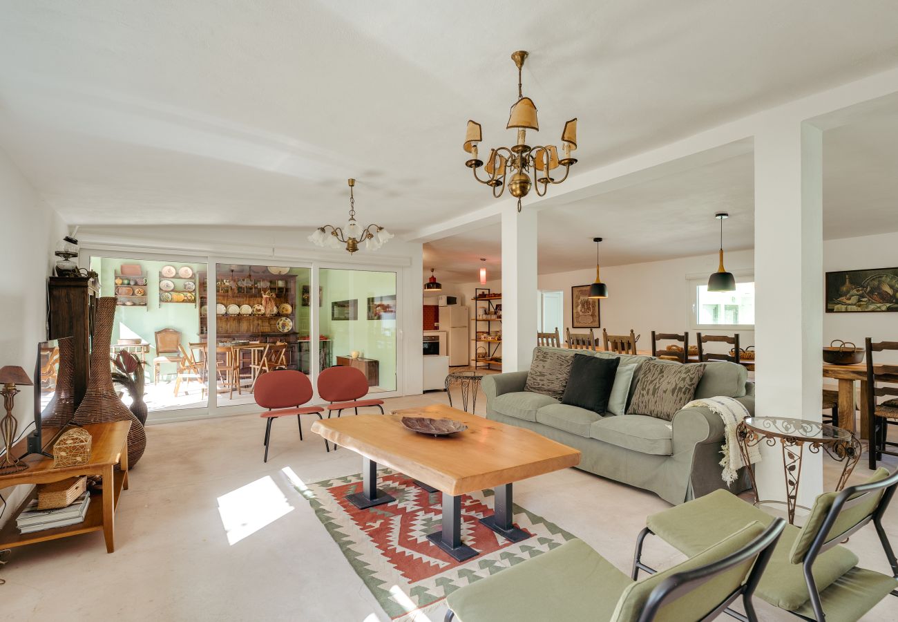 Rent by room in Palmela - 08.03 Shared property