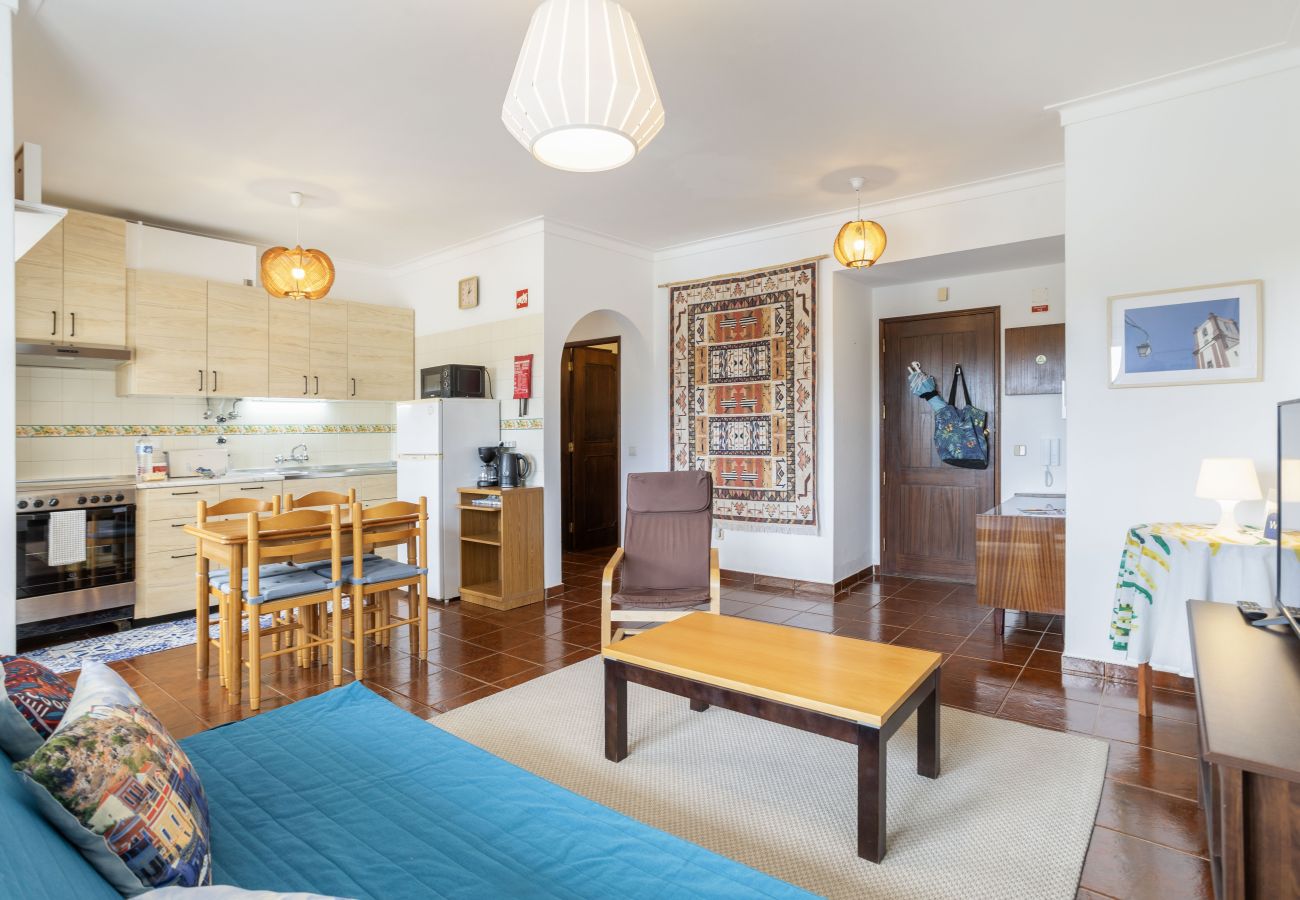 Apartment in Portimão - Portimão Areias do Vau - by Hopstays