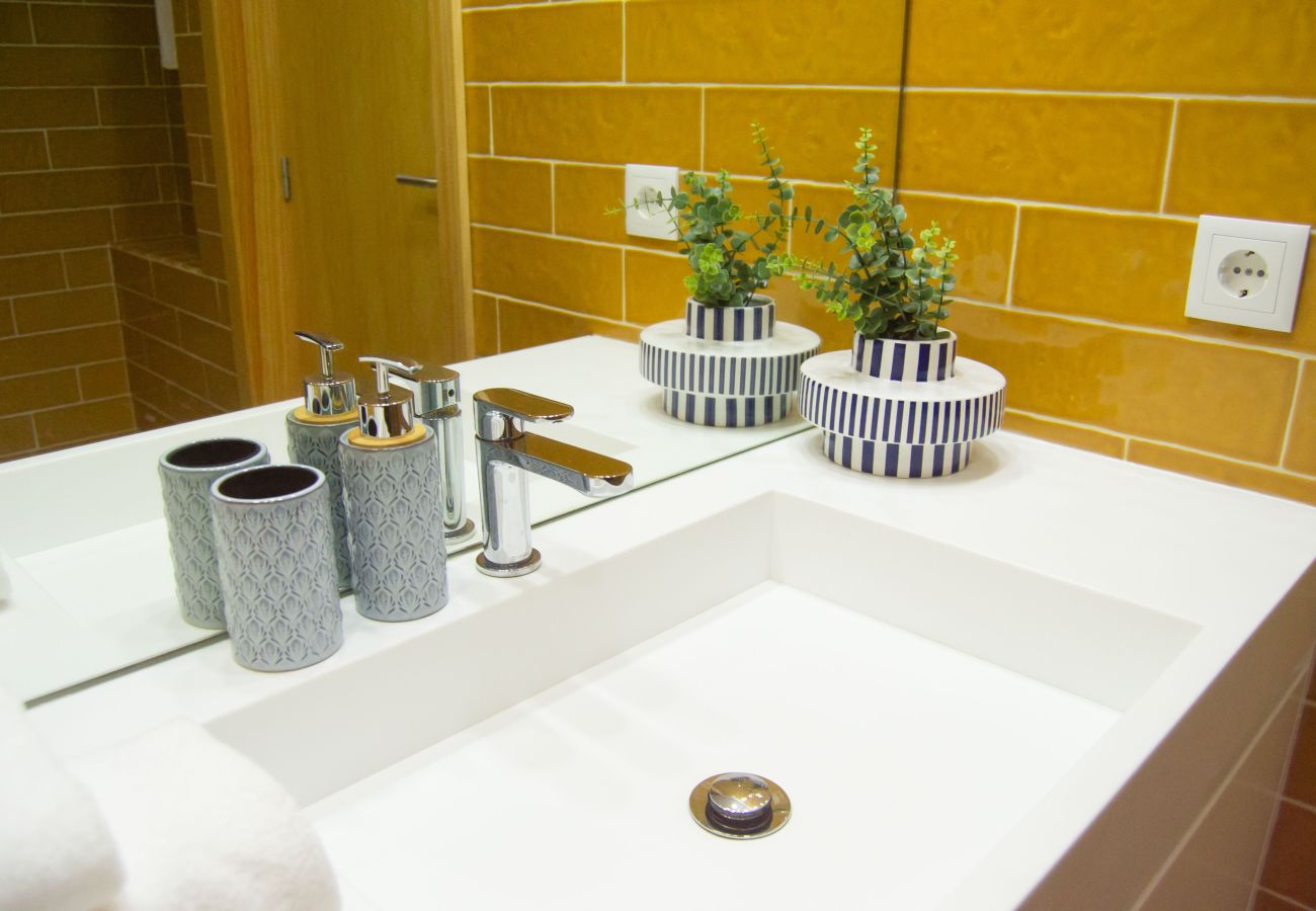 Apartment in Porto - Oporto Campo Alegre: Style & Comfort near Palácio de Cristal