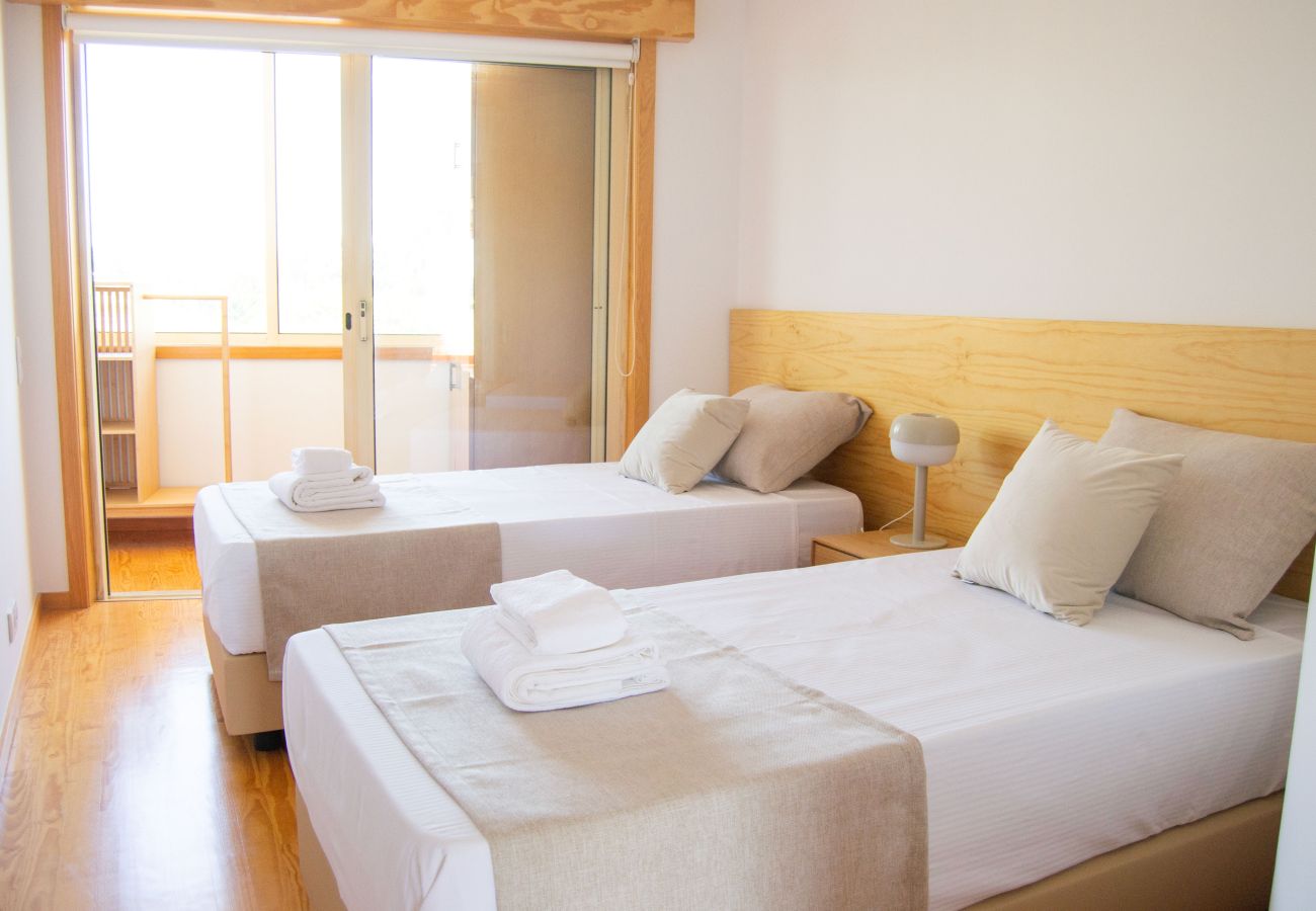 Apartment in Porto - Oporto Campo Alegre: Style & Comfort near Palácio de Cristal