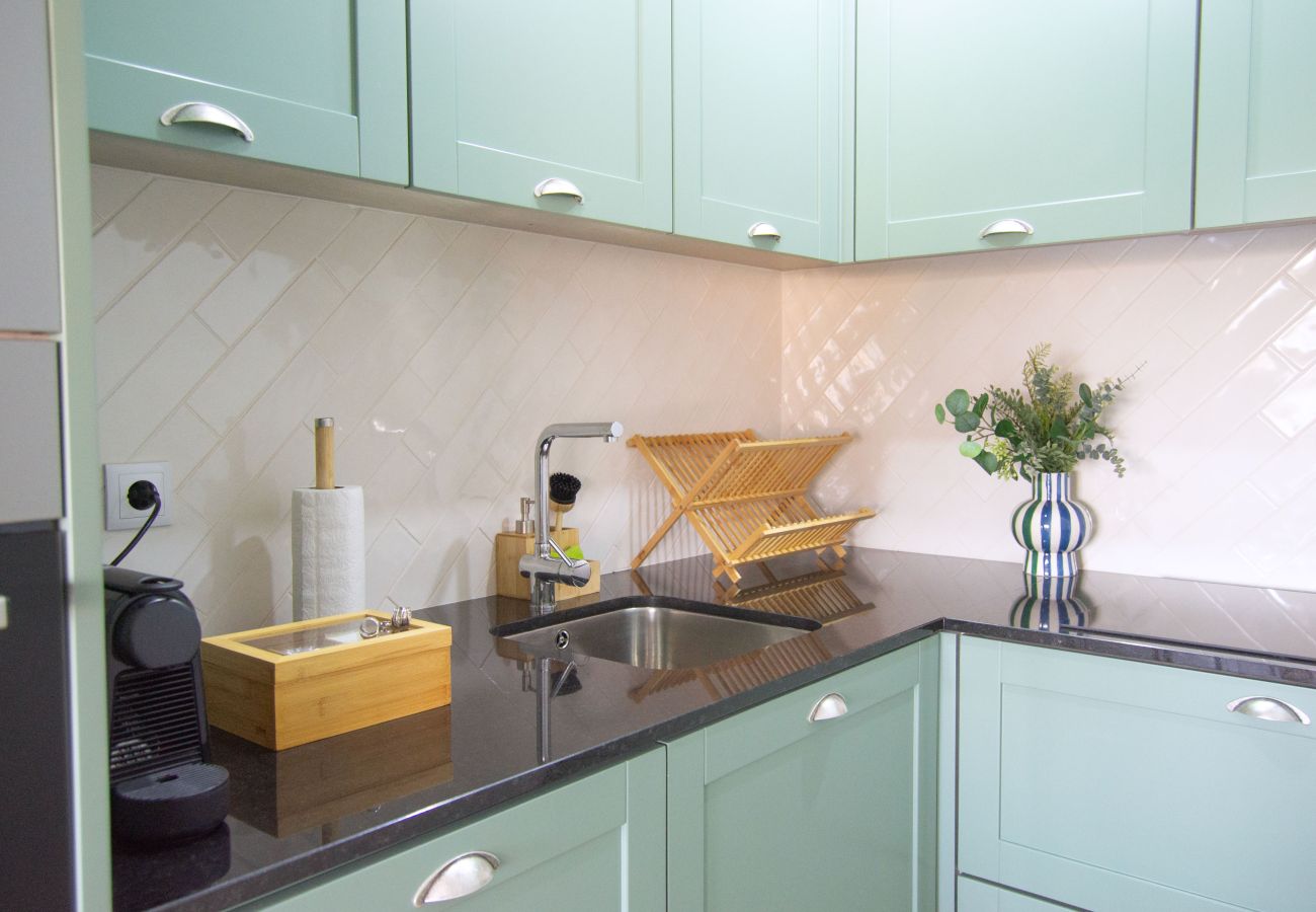 Apartment in Porto - Oporto Campo Alegre: Style & Comfort near Palácio de Cristal