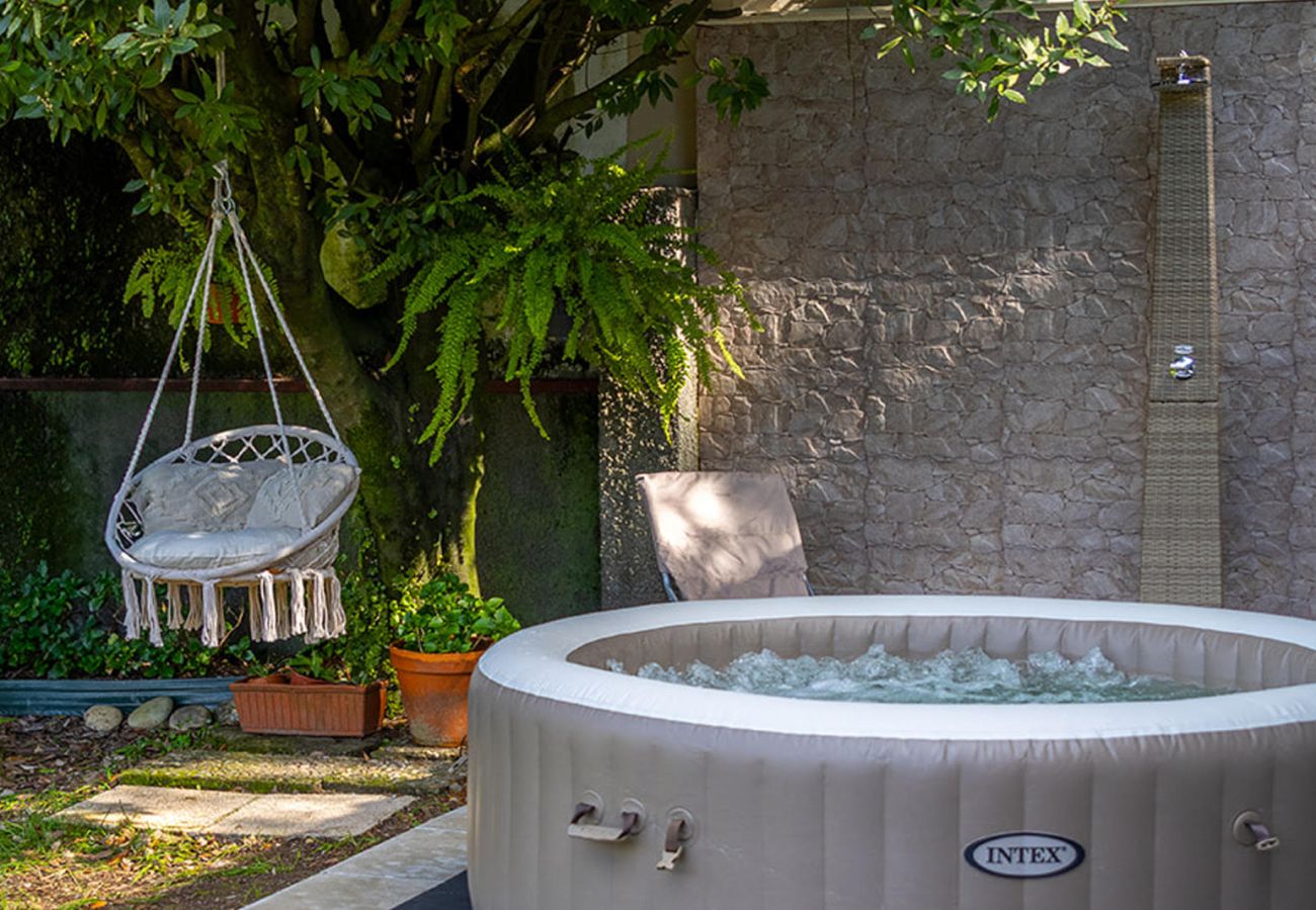 Villa in Vila Nova de Gaia - Casa das Heras - Stay with HotTub +Voucher for 1 dinner